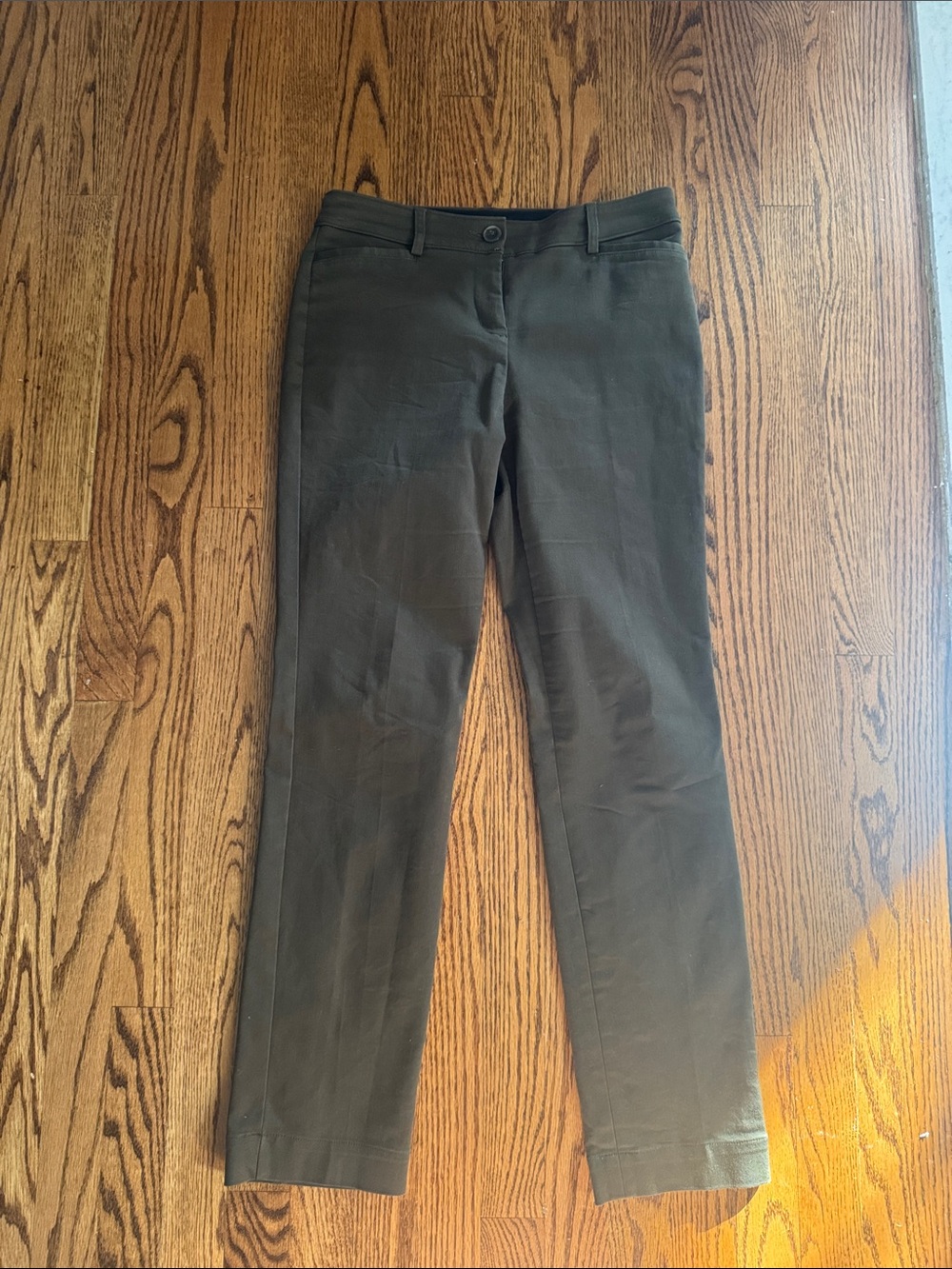 Express Women’s Olive Green Straight Mid Rise Pants